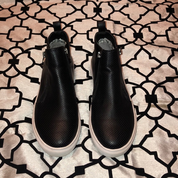 Leather, Zip Up Sneaker - Picture 2 of 5